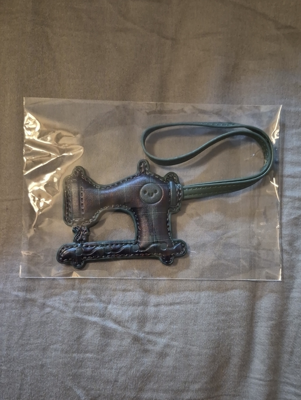 Sewing Machine Shaped Leather Bag Charm - Plaid Green